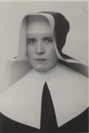 1935 la Hermana Adalberta después de los primeros votos